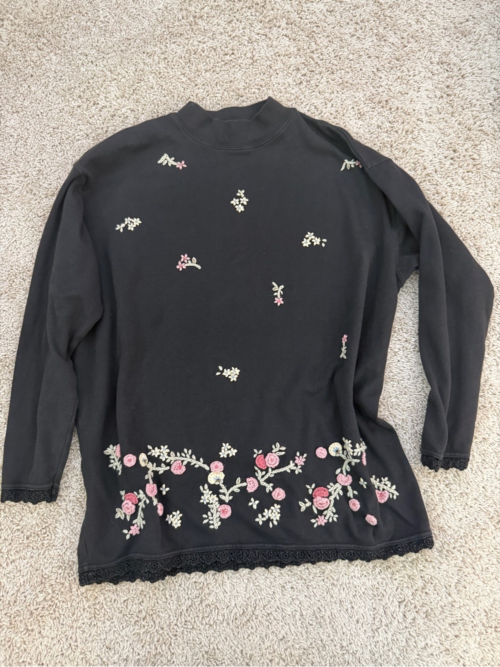 Chaus Sport Black Floral Embroidered Sweatshirt Size L